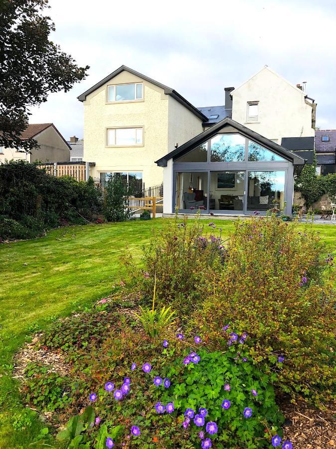 Dingle Garden Townhouse Bed and Breakfast Eksteriør billede The garden of the house