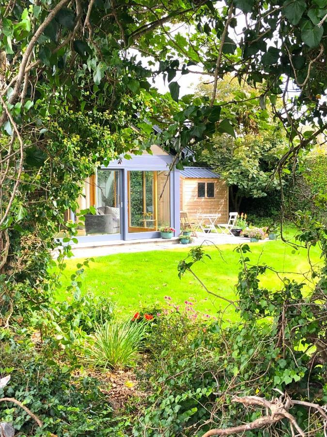 Dingle Garden Townhouse Bed and Breakfast Eksteriør billede Garden room